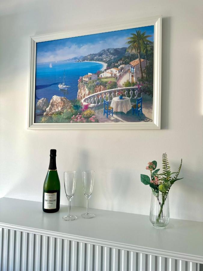 Charmant Studio A Proximite Du Port De Nice Exterior foto